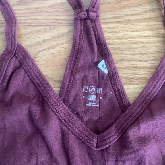 Cut from under tank top in M - Picture 2 of 3